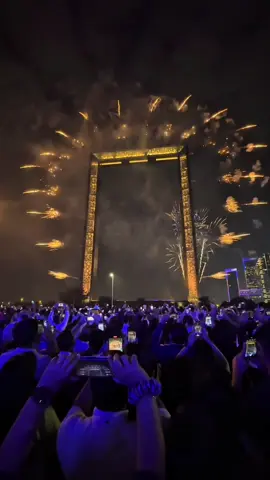 Get my viral clips, Link in bio❗️ 2026 is OUR year ✍️ #luxurylifestyle #successmindset #motivation #wealth #luxury 