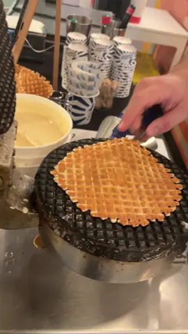 Ice cream social at work was amazing 🙌🏽 shout out Blue bird ice cream for coming out! #icecreamsocial #workevent 