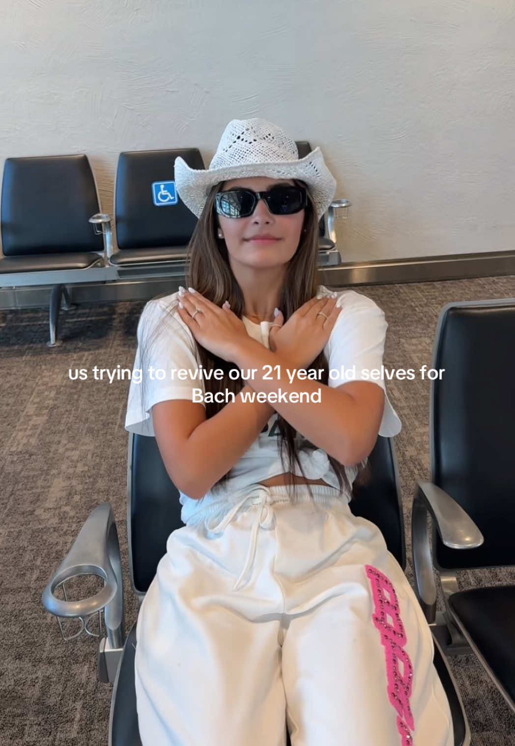 send prayers #bachelorettetrip @SM @Jasi Gates 