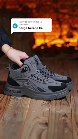 Replying to @saifulabdya6 sepatu sneakers baru ini nyaman dipakai kerja #sepatusneakers #sneakerspria #sepatupria #sepatuimport 