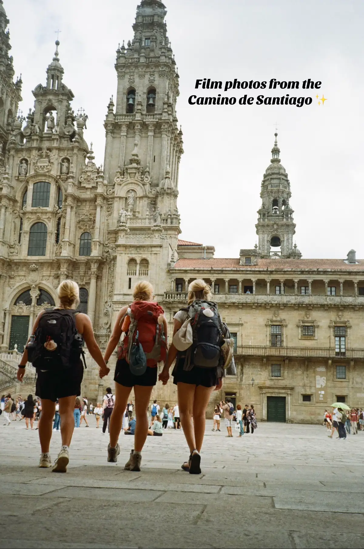 Makes the experience even more magical #filmphotos #caminodesantiago 