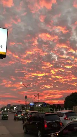 landasan ulin dengan senjanya#masukberandafyp #sunset #senja#fyp #banjarbaru 