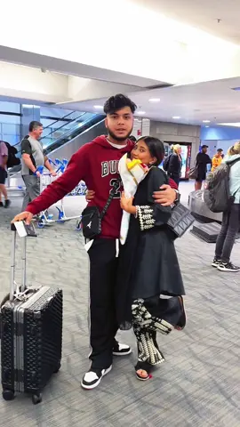 No more good byes🥹❤️welcome to USA shuna fakhi🫶🏻 @MR ISMU  #CapCut #sabuismu #foryou #foryoupage #husbandwife 