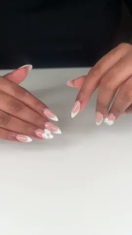 clock ittttt🤏🎀 #foryoupage #gelxnails #viral #toronto 