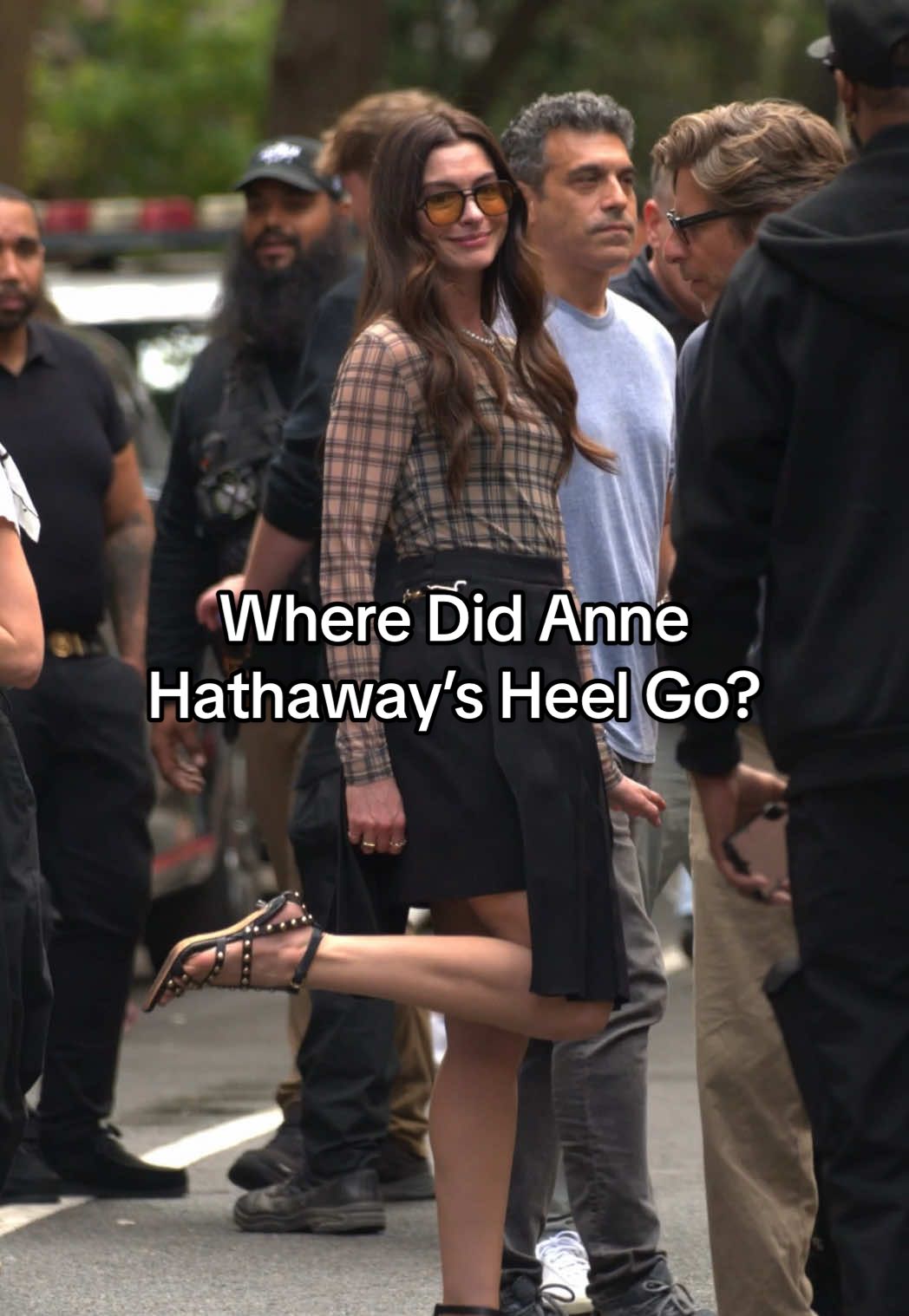 Anything can happen on the #devilwearsprada set. 