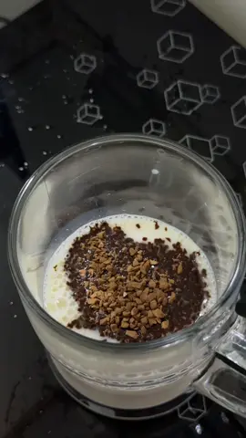 Có ai uống kiểu này giống tui hong 🤣 #cafesaylanh 