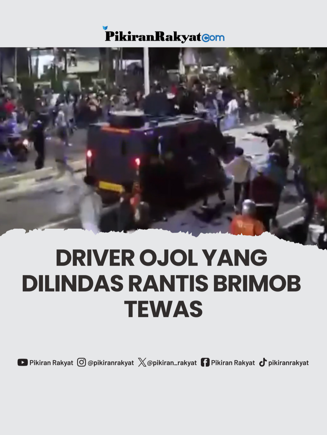 Aksi unjuk rasa di sekitar kompleks Parlemen, Senayan, berujung tragis setelah seorang pengemudi ojek online tewas terlindas kendaraan taktis (rantis) polisi. Insiden mengerikan ini terjadi di kawasan Pejompongan, Jakarta Pusat, pada Kamis (28/8/2025) petang, saat aparat berupaya membubarkan massa demonstran. Berdasarkan video amatir yang beredar, korban yang masih mengenakan jaket Gojek tampak berada di tengah kerumunan. Peristiwa bermula ketika sebuah rantis melaju kencang untuk menghalau dan memecah konsentrasi massa. Dalam rekaman, korban terlihat berusaha menghindar. Korban seketika terjatuh dan masuk ke kolong mobil. Massa yang menyaksikan kejadian tersebut berteriak histeris dan berusaha menghentikan laju rantis dengan memukul-mukul badan mobil. Pengemudi ojol itu dipastikan meninggal, jasadnya kemudian dievakuasi oleh warga dan rekan-rekannya ke Rumah Sakit Pelni Petamburan, Jakarta Pusat. #brimob #ojol #demo #DPR
