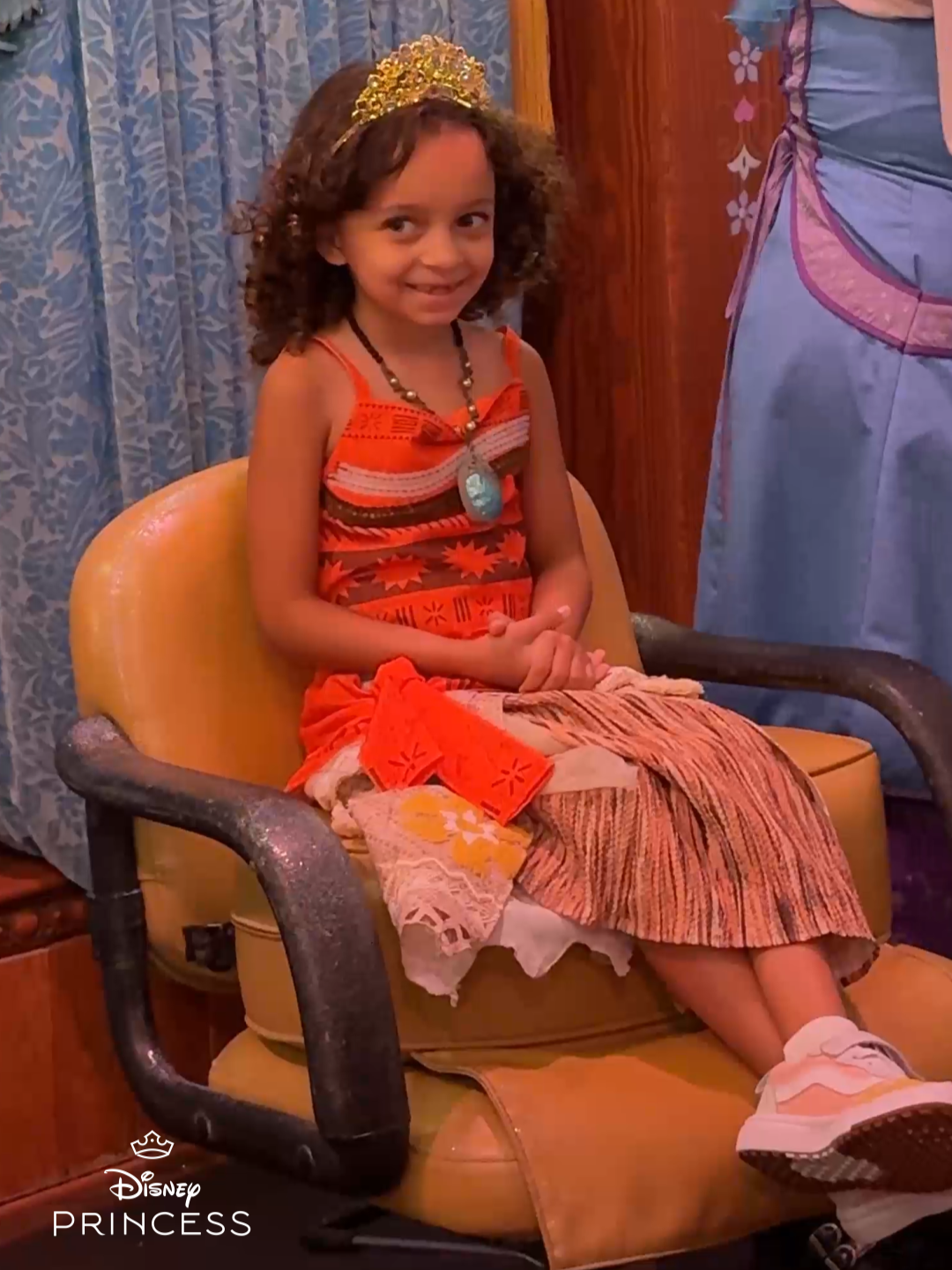 Witness Make-A-Wish kid Amelia’s transformation into her favorite Disney Princess at the Bibbidi Bobbidi Boutique. ✨#ThisIsDisney #DisneyWishes #Disneyland70 For #WorldPrincessWeek and all year-round, Disney grants magical wishes every hour of every day for kids facing critical illnesses 💙