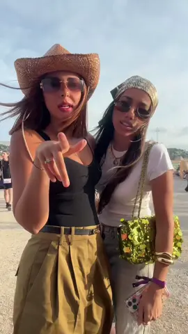 Ootd delta festival #kenzawaldorf #marseille #humour #outfit invitation* 