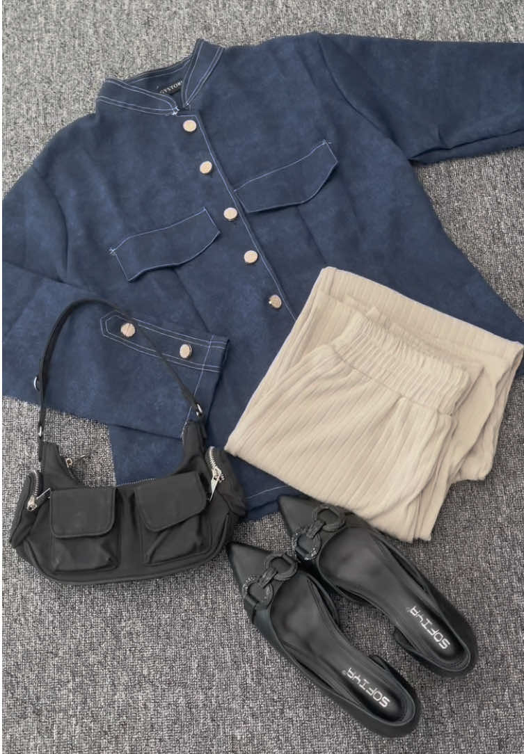 Vibes aku today: chill & fashionable 🌸 #OOTD #fashiontiktok #outfitinspo #ootdcheck 