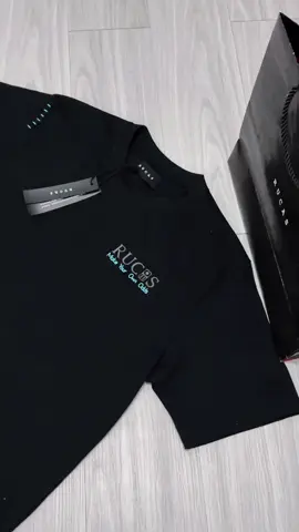 RUCAS Make Your Own Odds Tee  Rucas paling cakep nih dalam segi kualitas  Sudah tersedia size  S M L XL XXL  Bisa cek di keranjang kuning atau DM IGOY : Zeostore.id #rucas #rucastshirt #rucasodds #rucasjeans #rucasofficial 