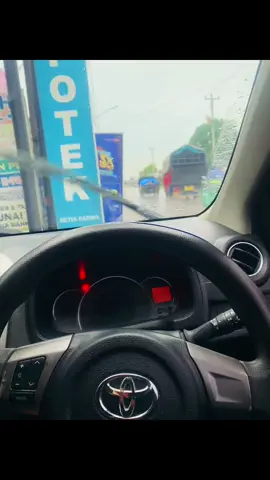 arabic song + rain = 🥀🫀♥️🕊 #arabicsong #laguarab #ayishneaktar #jannat 