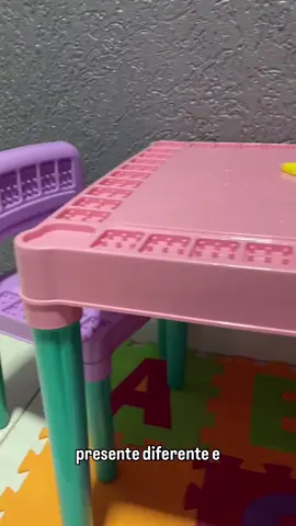 Comprei essa mesinha didática infantil com os números e as letras do alfabeto, a Cecília brinca toooodos os dias, é super resistente e paguei bemmm baratinha, a mais em conta que achei, perfeira pra estimular o desenvolvimento 💖 #mesinhainfantil #maternidade #achadosshopee #shopee #infantil 