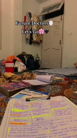 🩺👩🏻‍⚕️👨‍⚕️