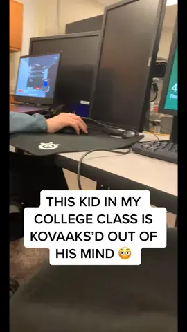 HE DO BE AIM TRAINING IN CLASS DOE 😂 Tag someone with good aim! #Fortnite #Gaming #foryou #foryoupage #fortnitepro   