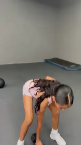 Teach them while they are young. Health & Wellness is equally important as education 💪🏻💪🏻💪🏻 #groupexercise #Fitness #bluff #durban #fyp 