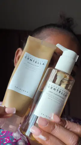 Best cleansing duo for whiteheads and blackheads  #doublecleansing #skin1004doublecleansing #whiteheadsremoval #centella #skin1004cleansingoil  Double cleansing  Skin1004  Centella skincare  @SKIN1004 US 