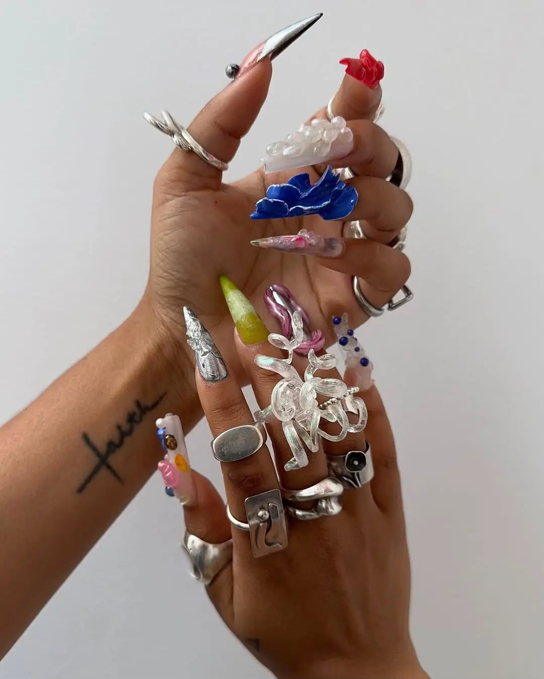 This nail artist, @OURIE, is absolutely owning this textural nail art. Modeled beautifully by @Skylar Marshai , this set is inspired by molten mirrors, coral and pearls. These nails are absolutely mesmerizing… We notice something new every time, which is your fave? Photo: Skylar Marshai                                                               #hypebae #nailart #nailinspo #manicure #naildesigns 