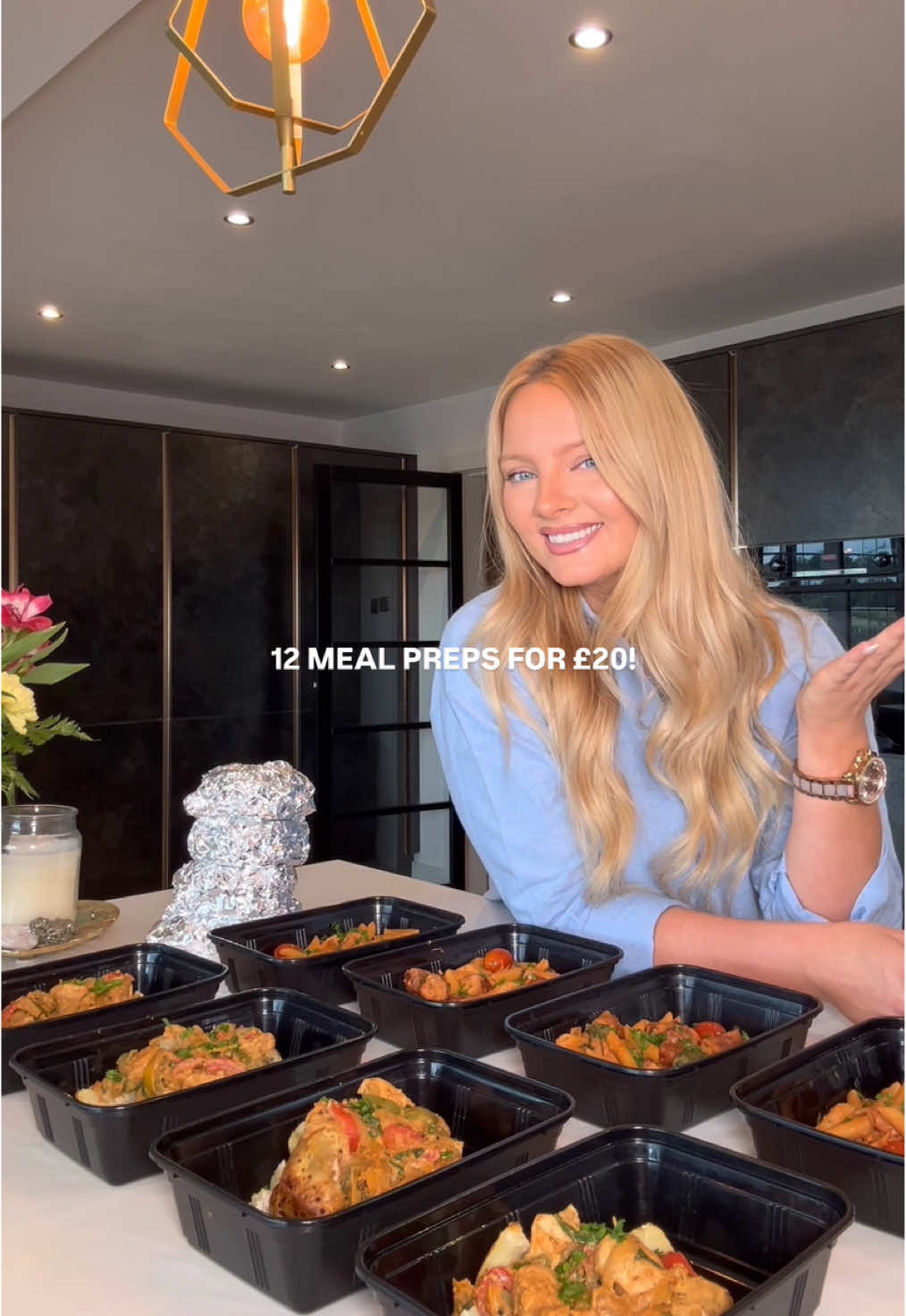 Ad | 12 meal preps for £20!! Perfect for if you are a student, on a budget, or want quick easy balanced meals. All ingredients are from @Aldi UK - the supermarket that's always providing the value and goods for affordable prices. Highly recommend getting yourself to the middle aisle, there are some great Back to Uni deals on at the moment! Shopping list👇 8 pack lean smoked bacon medallions 6 pack golden yolk eggs baby spinach baby plum tomatoes 4 pack protein bagel thins double gloucester with onion and chive cheese slices 300g chicken breast 10 pack italian style chicken sausages 500g penne pasta tomato puree chicken stock 3 pack mixed peppers 3 pack brown onions 4 pack baking potatoes bistro salad bag light soft cheese fajita seasoning italian herbs seasoning garlic seasoning paprika seasoning Let me know if you want a breakdown of any of the meals! #aldiuk #affordablemeals #healthymeals #easymealprep #backtouni 