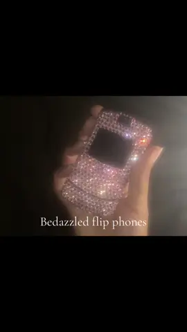 Shade: Light pink! Link in bio! #bringback2000s #flipphoneaesthetic #2000sflipphone