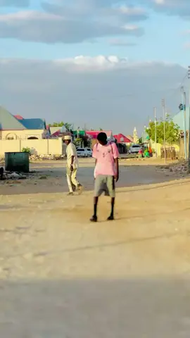 .......... ...............⚽️♥️ damiin gurigiis#fogeeya #dhlaiyaro #viraltiktok #@HamuuDi❤️😍 @pretty 💎🥀💐 @Ásmááá 🇨🇭🫦👑 @Dr-Yaxye💞 @𝗔𝗛𝗠𝗘𝗧𝗧 𝗝𝗨𝗗𝗘 5️⃣⚽️🔥 