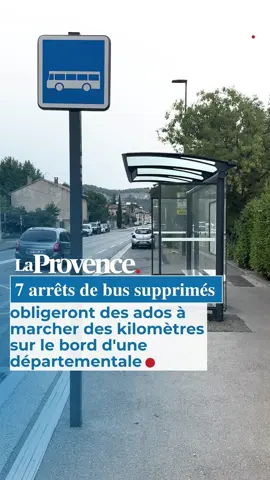 🚌 Sur cette route très fréquentée, plusieurs enfants vont devoir, à la rentrée scolaire, marcher pour attraper un bus les menant à leur établissement scolaire. Sept arrêts ont été supprimés par la Région Provence-Alpes-Côte d'Azur durant l'été #Transport #Bus #Jeunesse