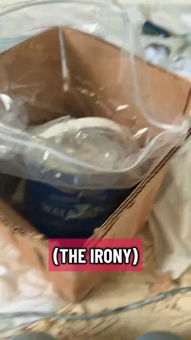 I can’t wait to share with everyone some exciting plans I’ve got in the pipeline, this space is going to be where it all begins. How in 48 hours has little lonely me created a corner in internet for women to support one another - but here we are! #decorating #breakup #MentalHealth #divorce #transformation 