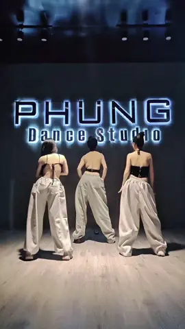 HỌC DIÊN KÈM 1-2 SAU KHOÁ CƠ BẢN NAY TRIỂN KHOÁ NÂNG CAO DẦN NÀ 😚😚 Dc by me #viral #xh #phungdancebmt #feelbar #dancebmt 