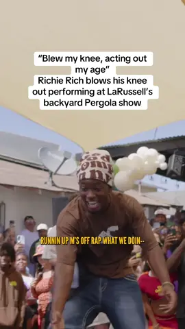 This moment needs to be put in a hip hop museum @LaRussell #larussell #music #thepergola #liveshow 