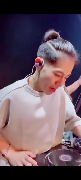 gimmie...gimmie...gimmie...more 🙌🙌🙌💃💃💃💃 @DJ Panda @Djclaudea  #djpanda #djclaudea #pandagank #fyp #xybca 🤍🤍🤍
