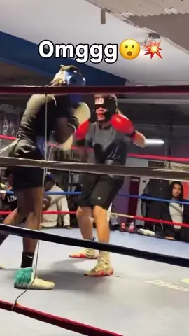 Bro didn’t even see it coming 😭🔥 @C4 #knockdown #boxing #sparring 