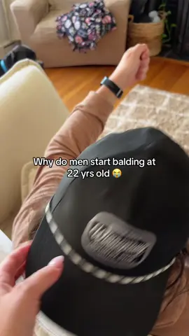 It couldn’t be easier to use it’s just shampoo! #hairloss #thinhair #balding #menshair #shampoo 