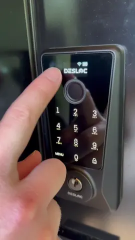 This smart lock is super affordable and super secure 🔒 #DESLOC #DESLOCD110PLUS #smartlock #amazonfinds #deslocsmartlock @DESLOC_US  