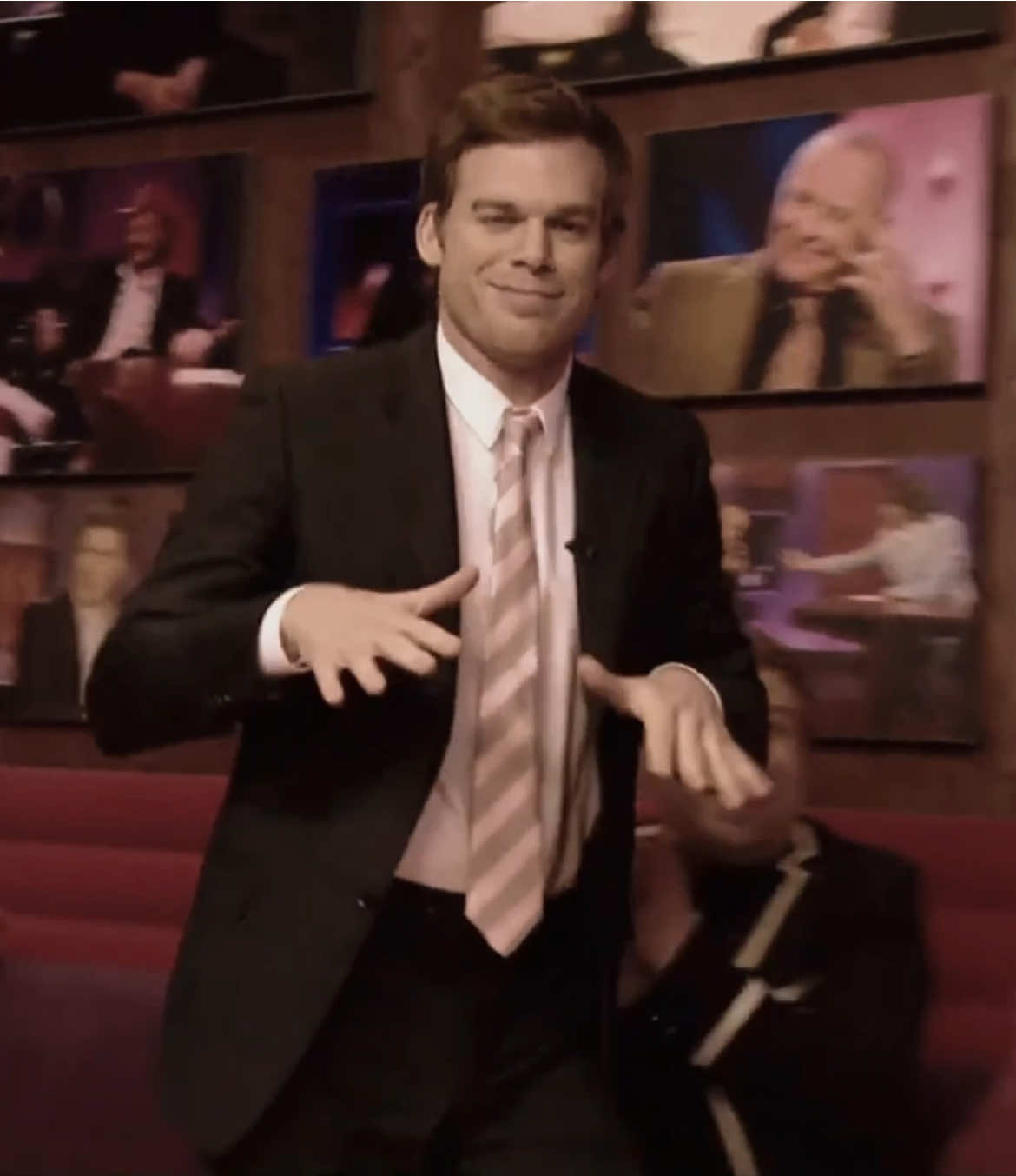 مايكل سي هول . #fyp #dexter #تصميم 