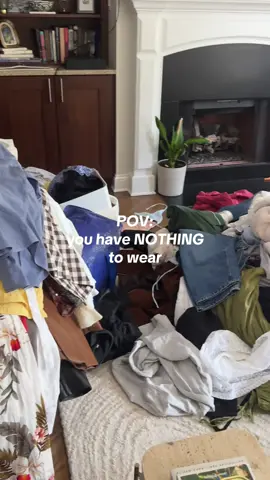 its time for the great closet cleanout of 2025 😭 #mariekondo #closetdeclutter 