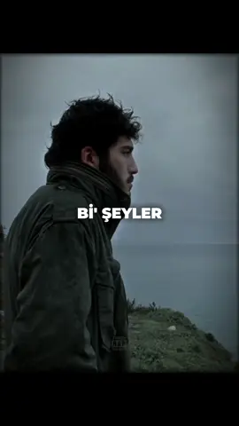 Bütün duvarlara yazdılar bir akşam 