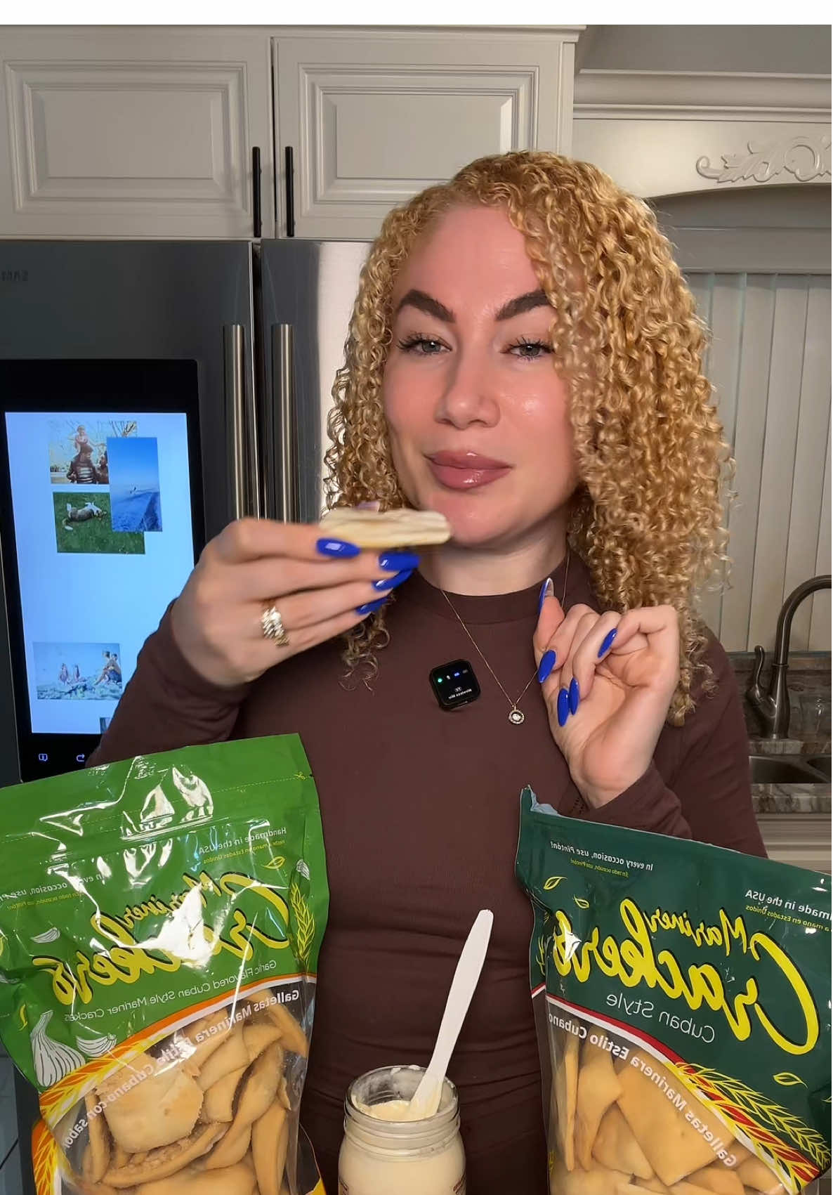 Comiendo galletas cubanas #comiendo #galletas #galletasdeajo #galletasdeajopinton 