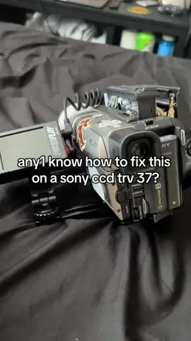this happened randomly the tape mechanism was stuck and then when turned back on the next day it fixed but now every time i push the thing to close it it opens by itself back up  #camera #sony #camcorder #trv 