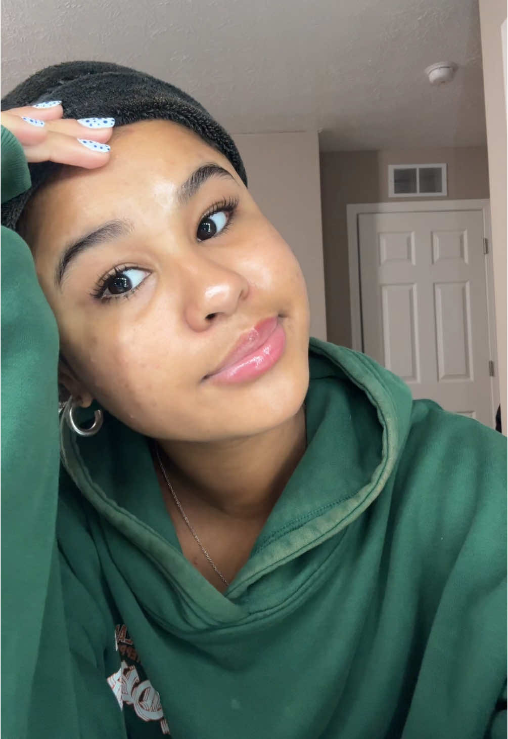 maybe skincare is the look #grwm #skincareroutine #backtoschool #skincare #fyp #school @Biodance Store US @AquaphorUS @Benefit Cosmetics @Bubble Skincare @Bubble Insiders 