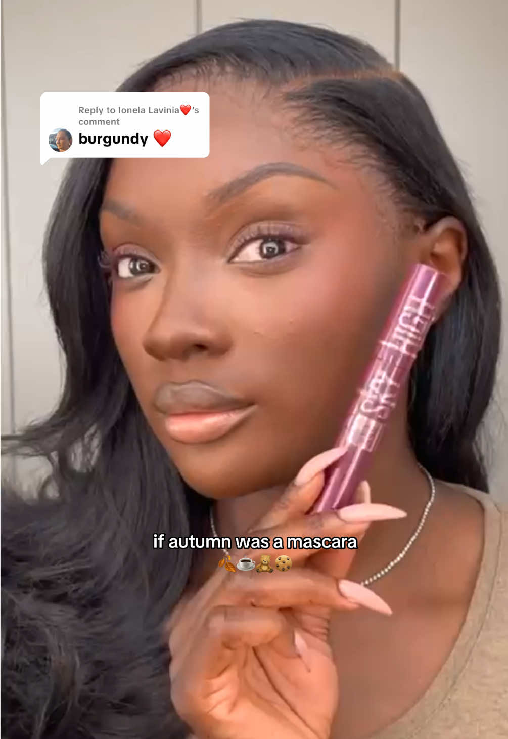 Replying to @Ionela Lavinia❤️ tbh same cos it’s giving festive season 👀💅🍁🧣 #maybelline #skyhighmascara 