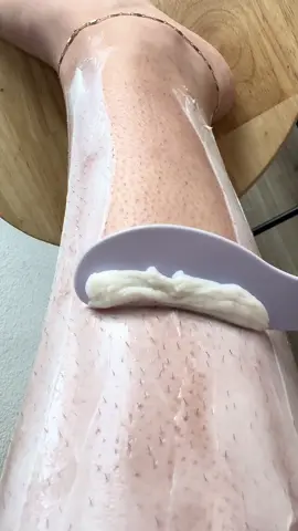 it definitely helped with the bumps but hopefully it’ll help with the dots too🤞🏻 #hairremoval #flamingo #tiktokshop #fyp 