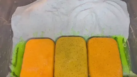Credit: Polar Asmr on YT #CleanTok #paste #suds #sponge #squeeze 