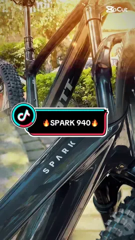 💥 Scott Spark 940 💥 La bici que sube como rígida y baja como full. 🚴‍♂️🔥 ✅ Carbono con suspensión integrada ✅ RockShox Pike RL3 + Deluxe Select ✅ SRAM NX Eagle 12v ✅ Geometría trail + dirección ajustable 🔥 Pura velocidad, potencia y estilo. 💲 $9.900.000 📲 WhatsApp: 3003361421 – 3143533528 #ScottSpark #MTBColombia #BicicletasMedellin #ScottBikes #Spark940 