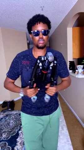 FLYBIRD Chest & Arm Twister #somalitiktok #somaliamerica #somaliminnesota 