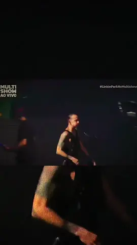 • Chester has such a clear and high voice, it just gives you goosebumps... | LINKIN PARK - Waiting for the end 🔥 #chesterbenningtonforever #chesterbennington #linkinparkforever #memorychesterbennington #mikeshinoda 