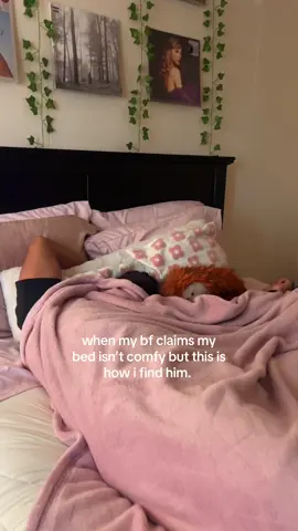 look how girly #fyp #foryoupage #sleep #eyemask #viral 