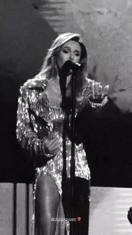 Chcę w Jego wzroku znaleźć to światełko które sprawi że on powie jak ja🥹