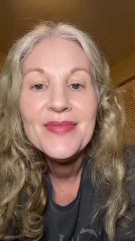 Peep my 2 chin hairs🤣🤣🤣#earlyonsetalzheimers #womenover40 #alzheimers #disability #caregiver 