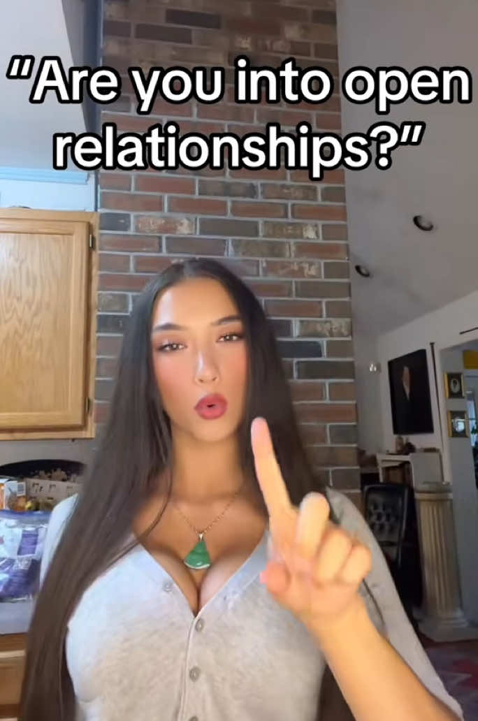 This is an old vid. I’ve lost a good 10 lbs since then and it shows #relationships #dating 