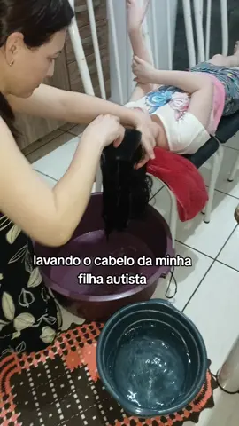 Lavando o cabelo da minha filha autista #espectroautista #autista #tea 